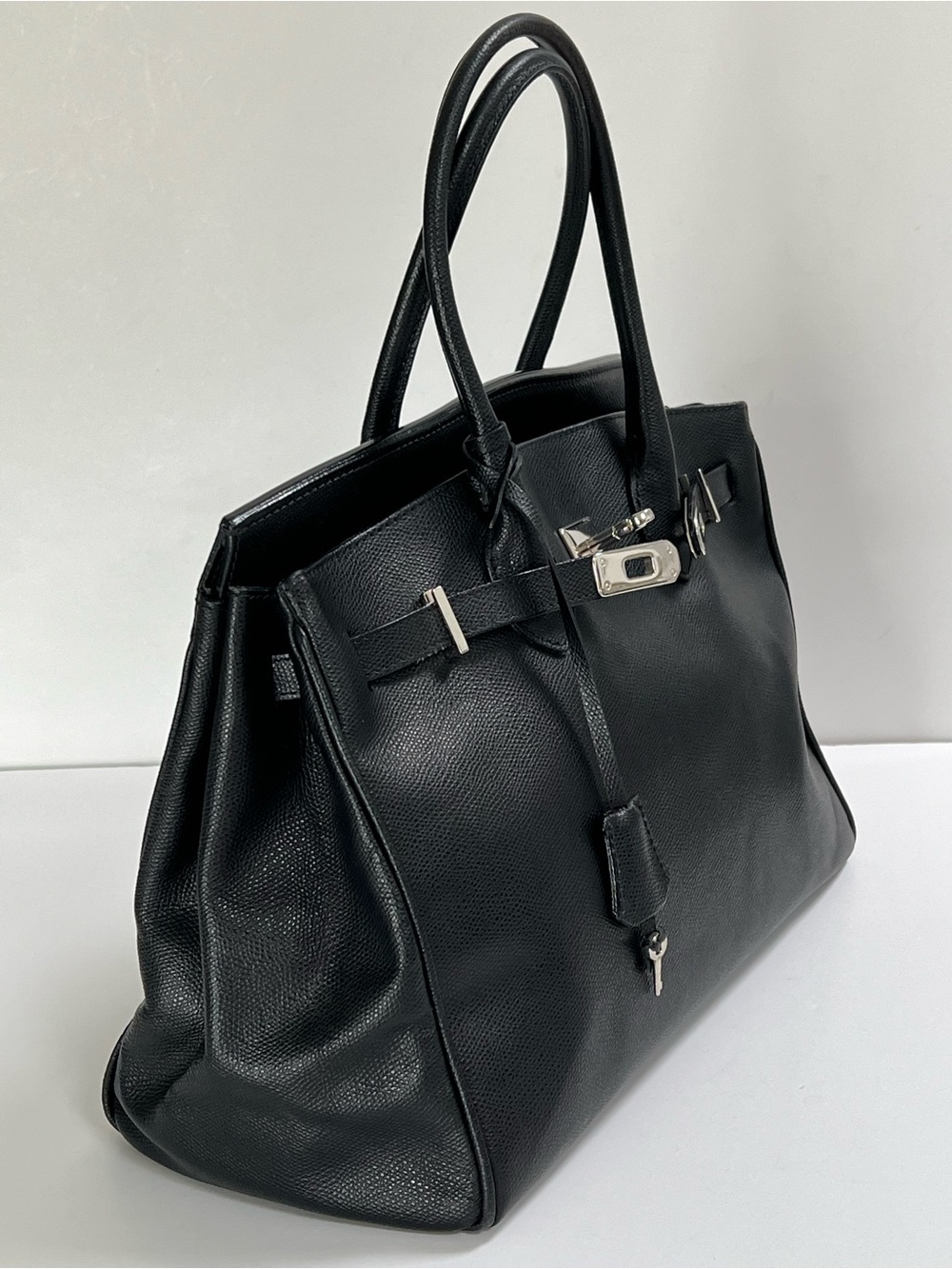 Classic Black Women's Satchel with Silver Hardware - Picture 5 of 16